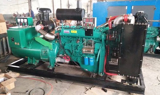 成都潍柴二手发电机大型柴油发电机组