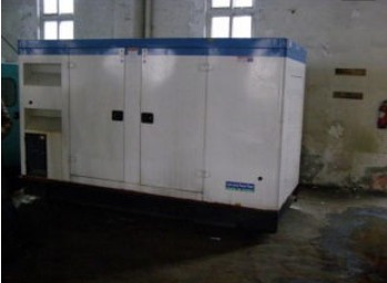 成都康明斯150kw大型柴油二手发电机组